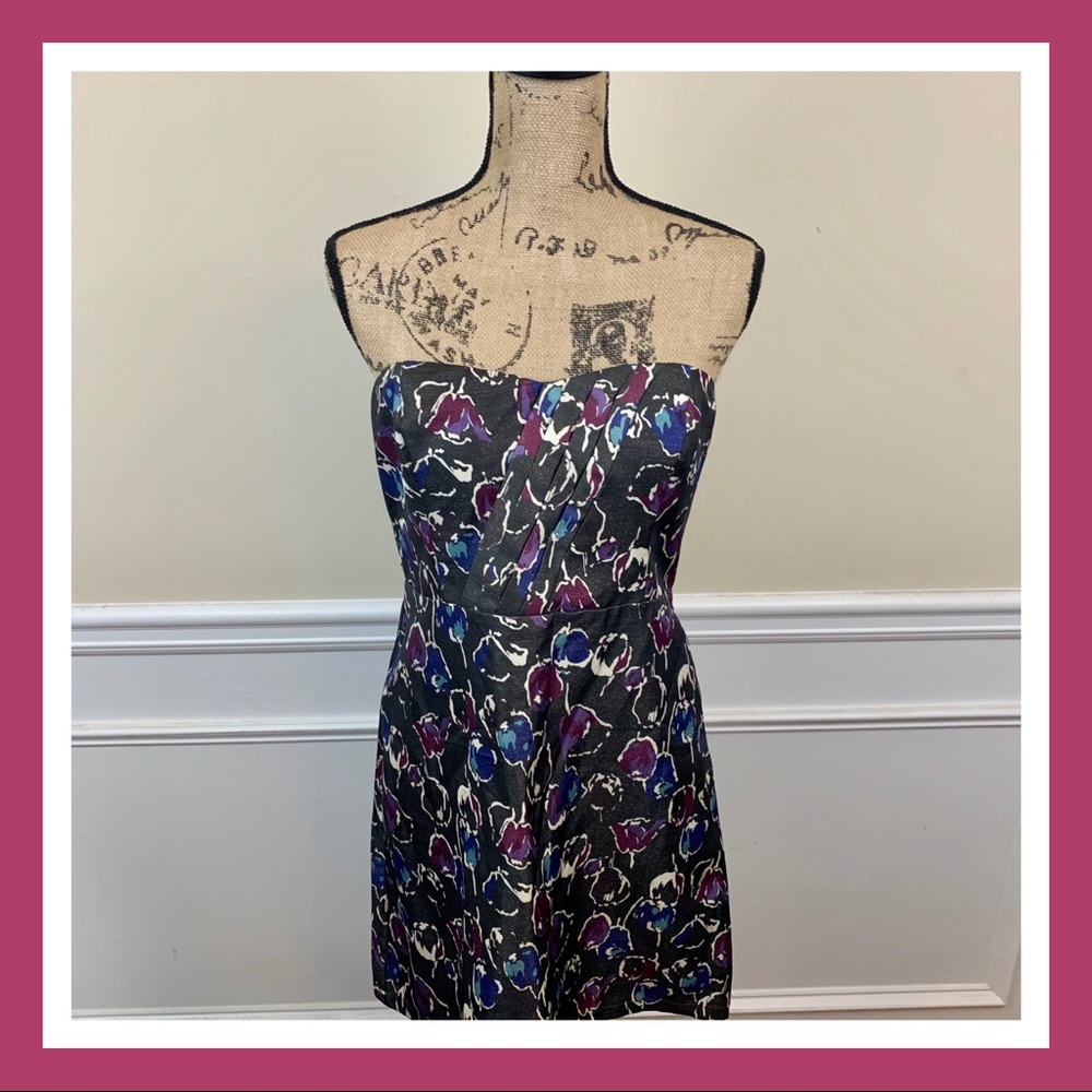 3 for $20 🛒 American Eagle Tulip Strapless Dress